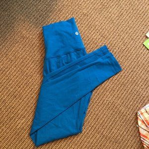Lululemon leggings light blue ankle length size 6